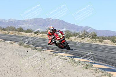 media/Dec-04-2025-Racers Edge (Thu) [[5ebc9f124d]]/3-B Group/3-Session 2 (Turn 7 Inside)/